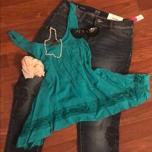 Beautiful NWOT copper key blouse